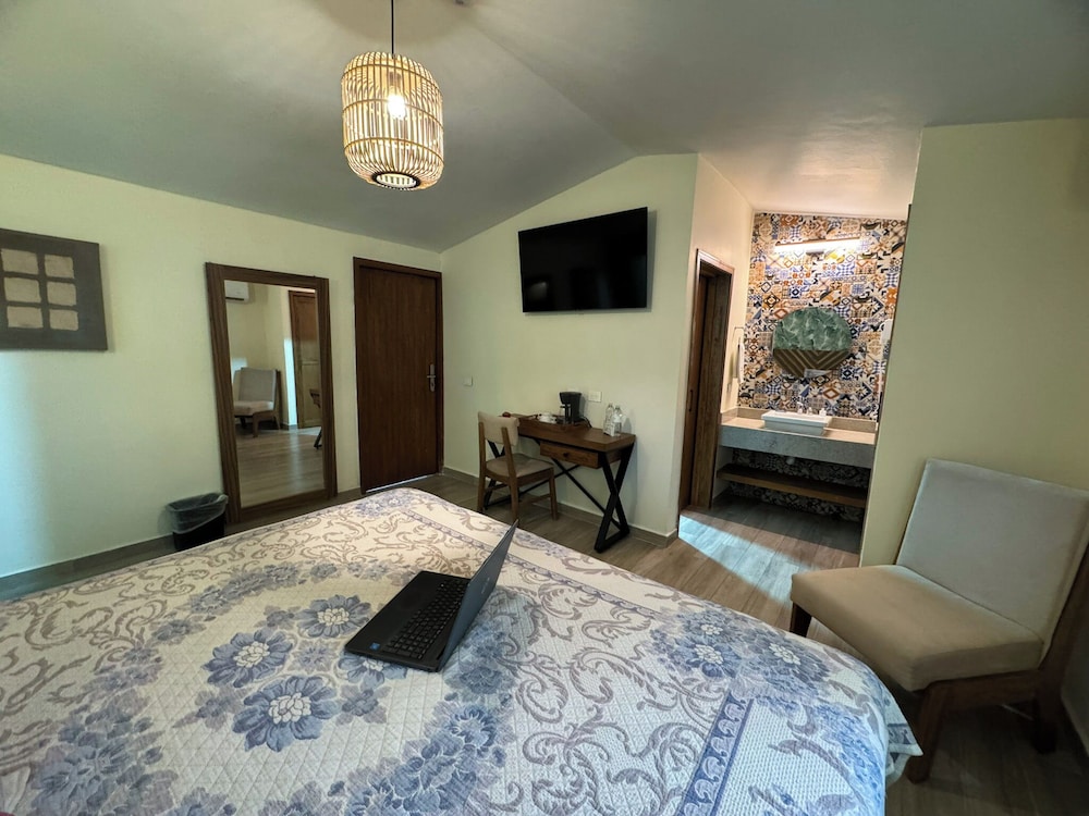 غرفة قياسية بسرير مزدوج، Hotel Isabel 7/10