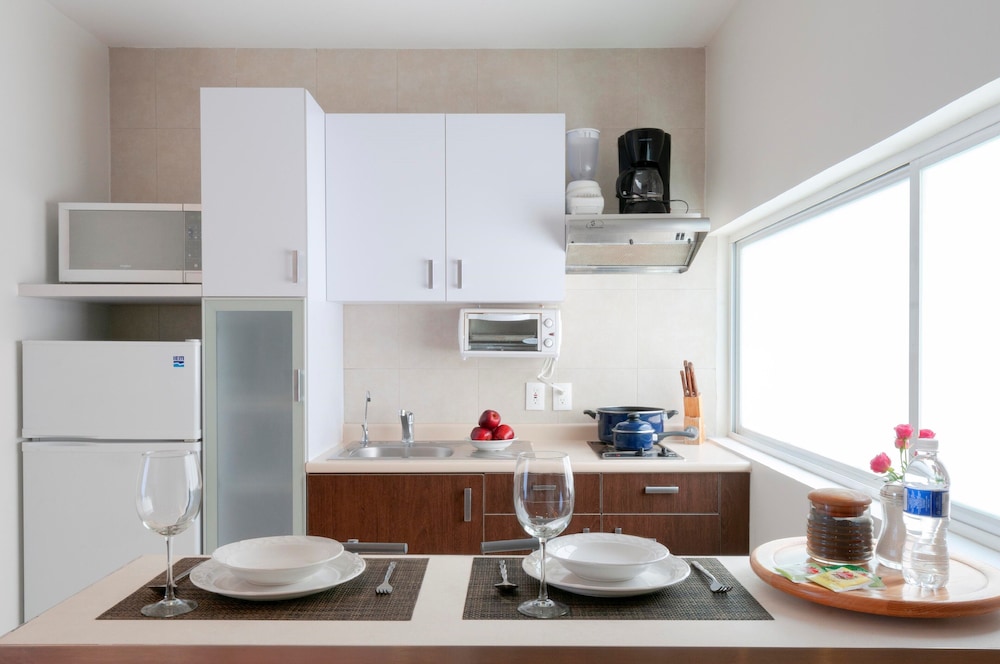Lombardo Suites 49/50