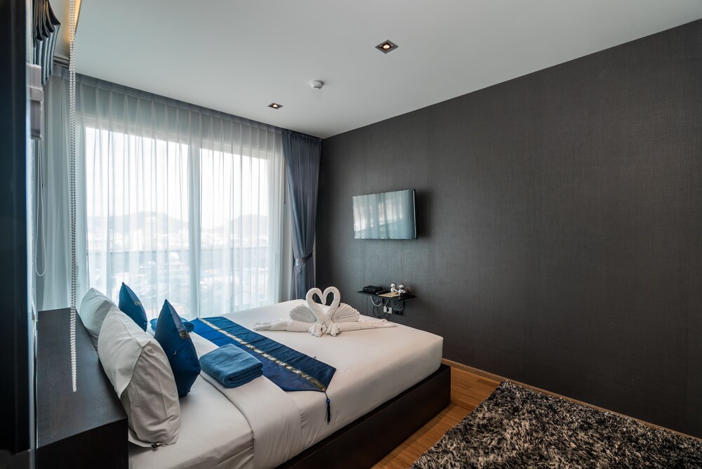 Emerald Terrace Condominium Resort 24/71