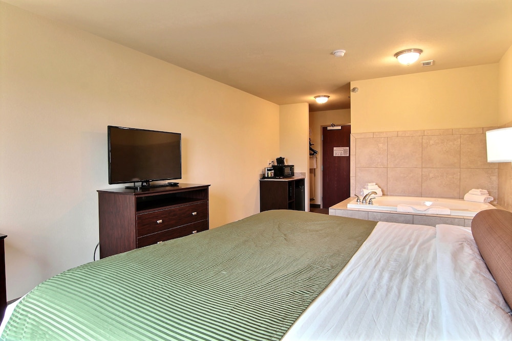 Cobblestone Hotel Amp Suites Crookston 14/39