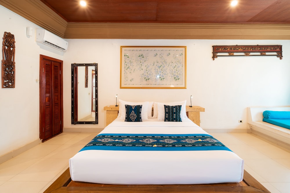 Villa Almarik 24/66