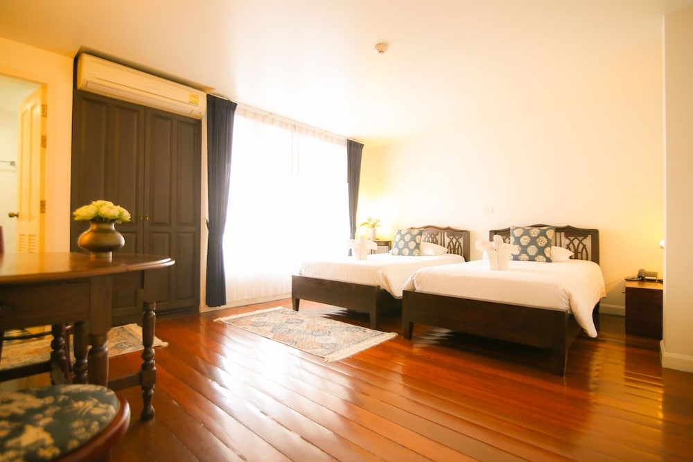 SSIP Boutique Dhevej Bangkok 20/50