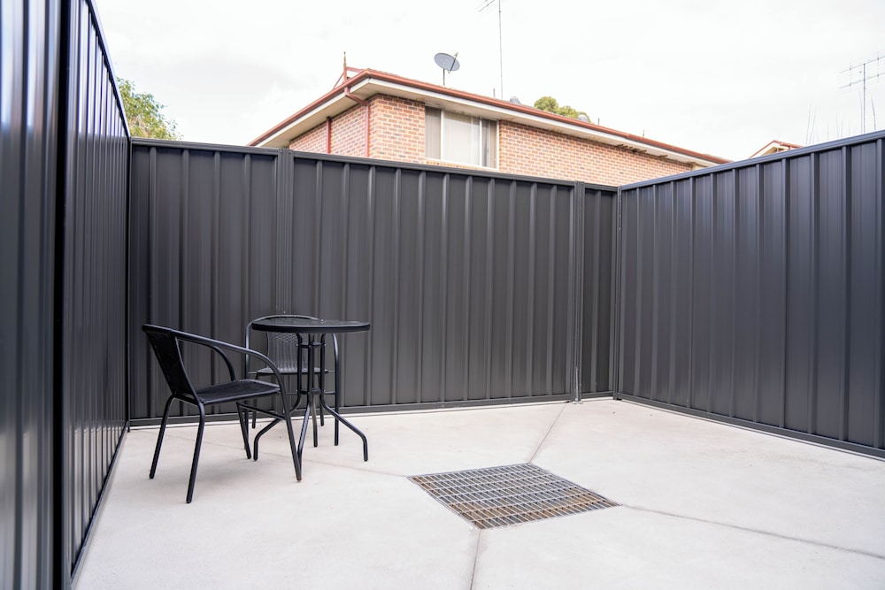 ValueSuites Penrith 6/60