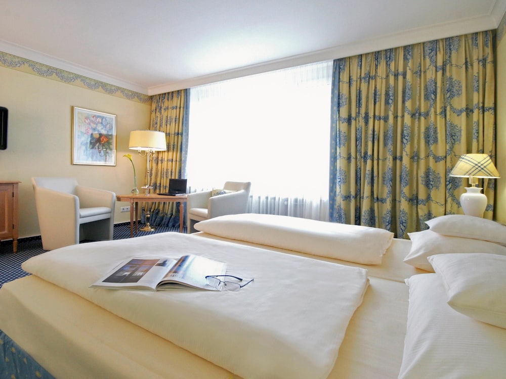 Hotel Krefelder Hof 12/39