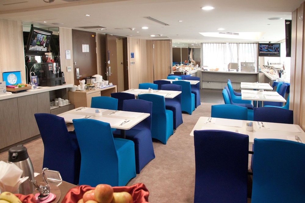 Holiday Inn Express Taoyuan 54/71