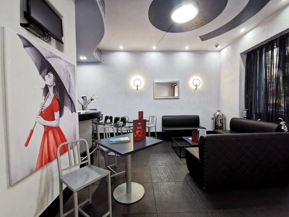 Zeus Essence Bucharest, Trademark Collection by Wyndham 41/65