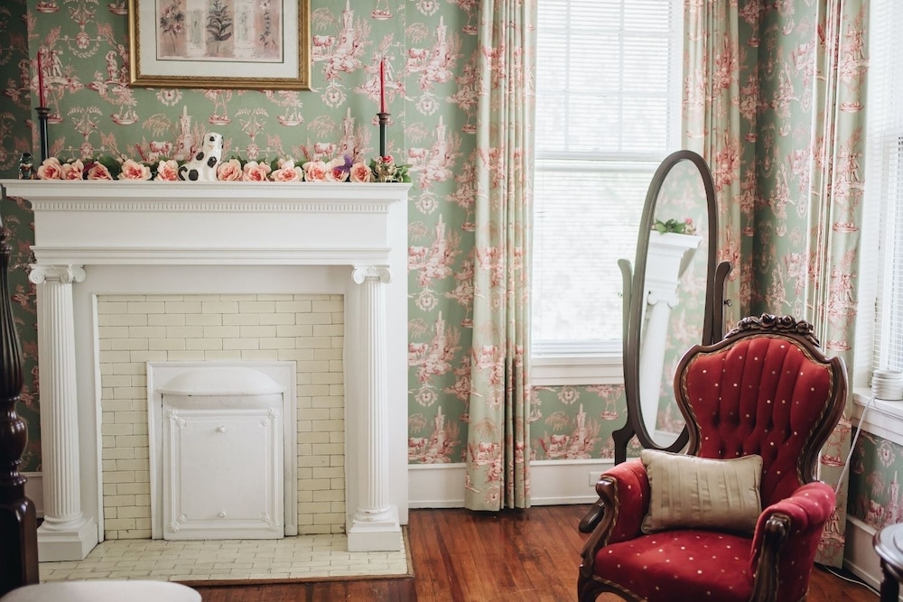 1912 Bed and Breakfast 41/59