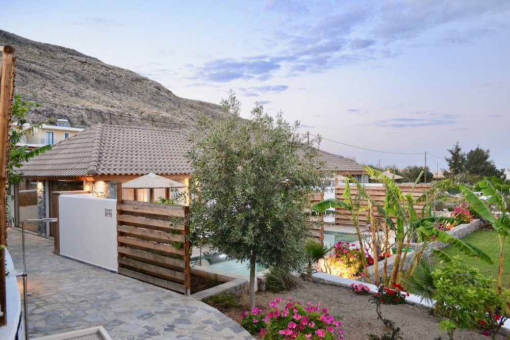 Caesars Gardens Hotel And Spa - Adults Only 3/65