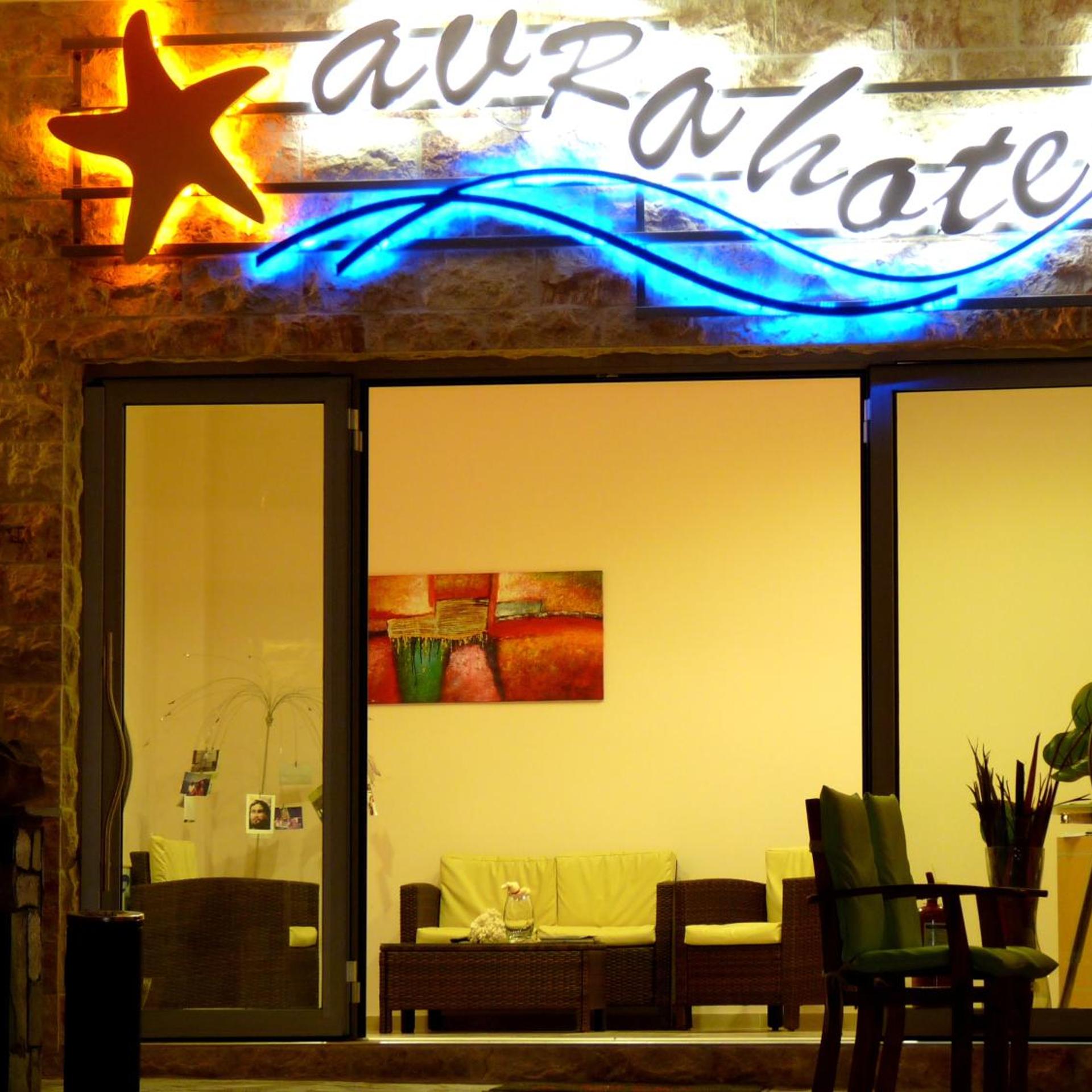 Avra Hotel 2/58
