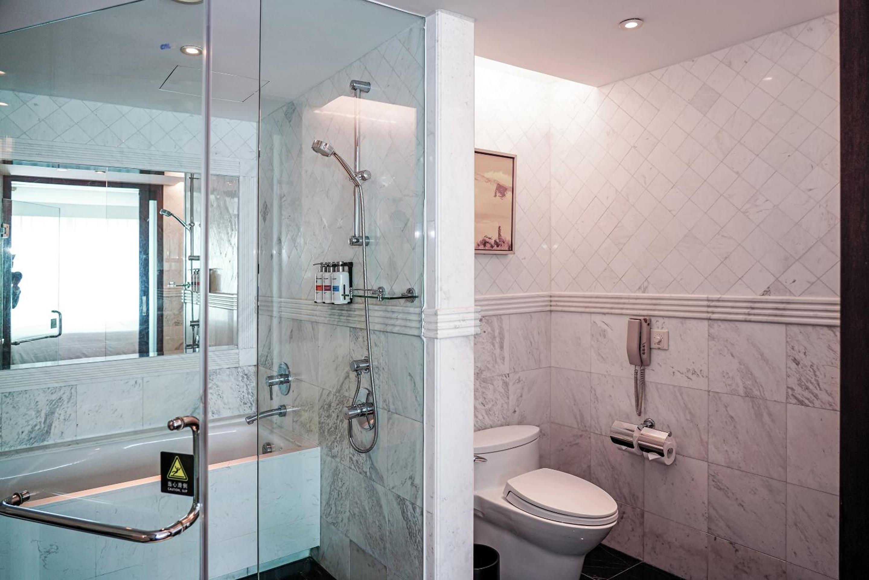 غرفة تنفيذية بسرير كينج، Pullman Shanghai Central 6/7