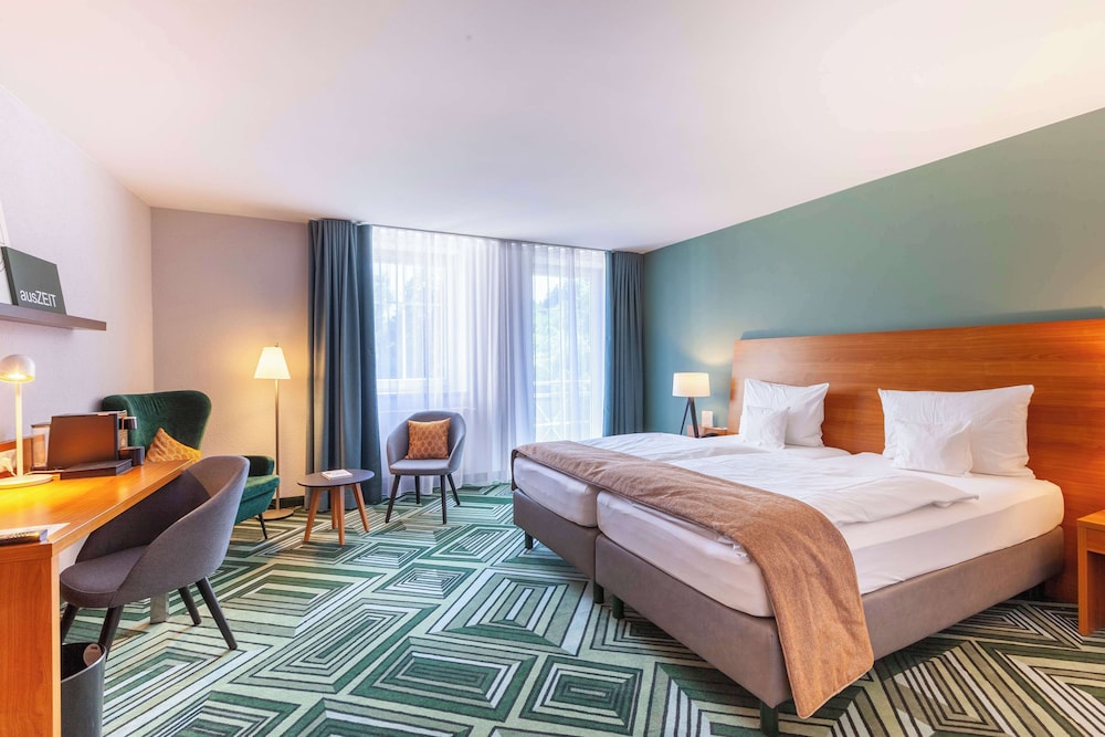 Standard, Twin Beds