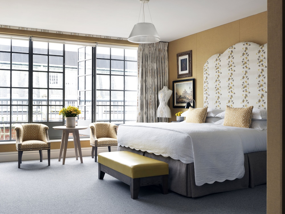 1 BEDROOM, PENTHOUSE SUITE