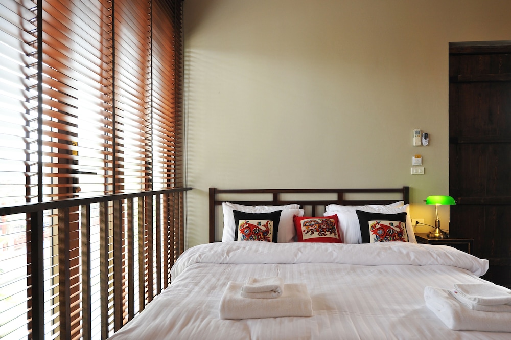 Villa Phra Sumen Bangkok 20/67