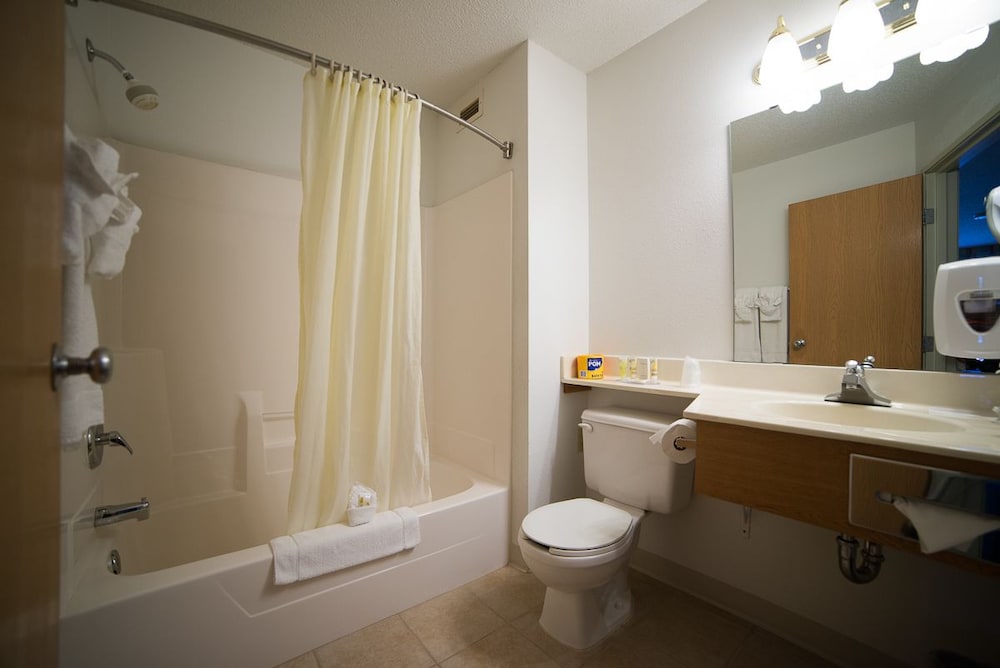 River Valley Inn & Suites 37/37