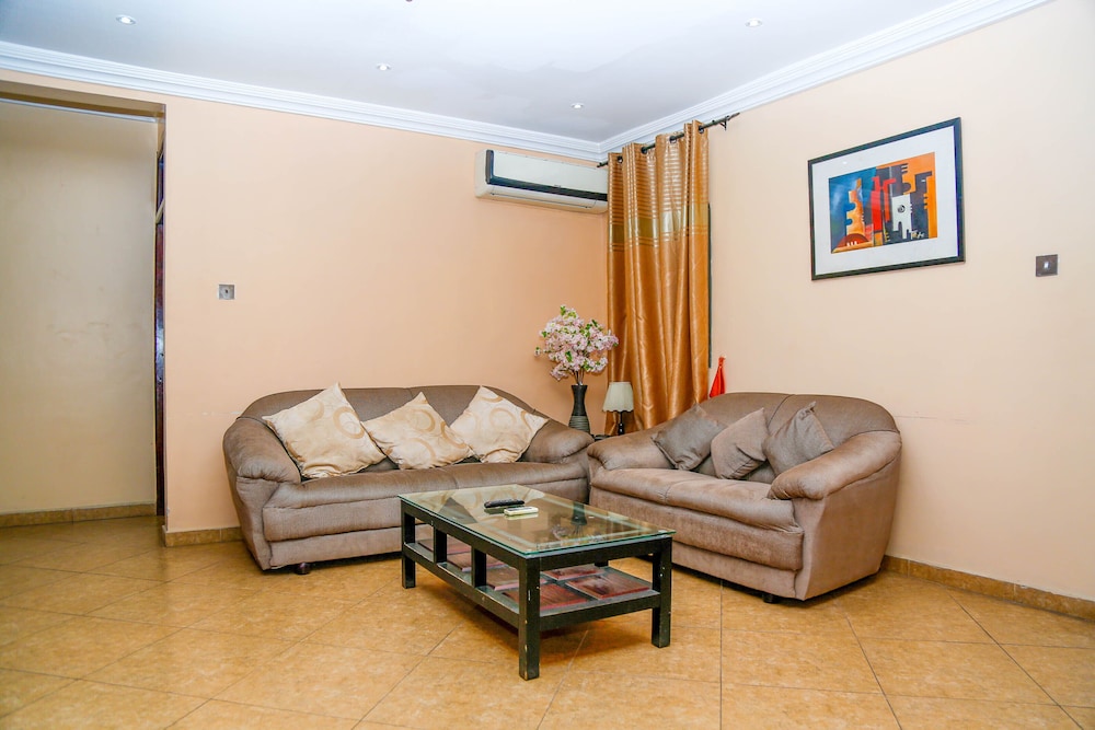 Midindi Hotel 43/61