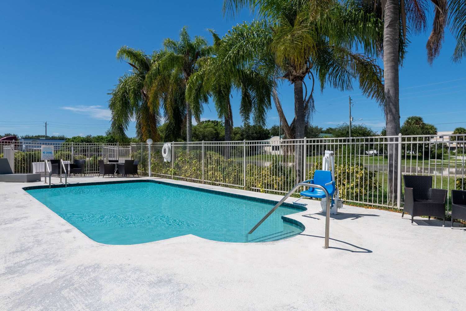 Howard Johnson By Wyndham Vero Beach/I-95 34/42