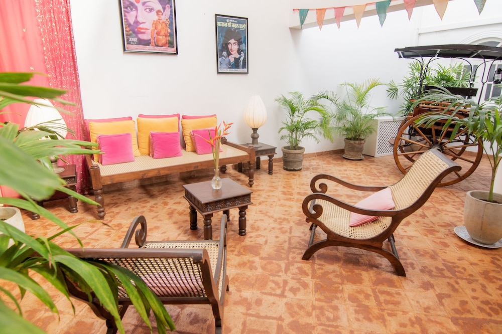 Mango House 54/71