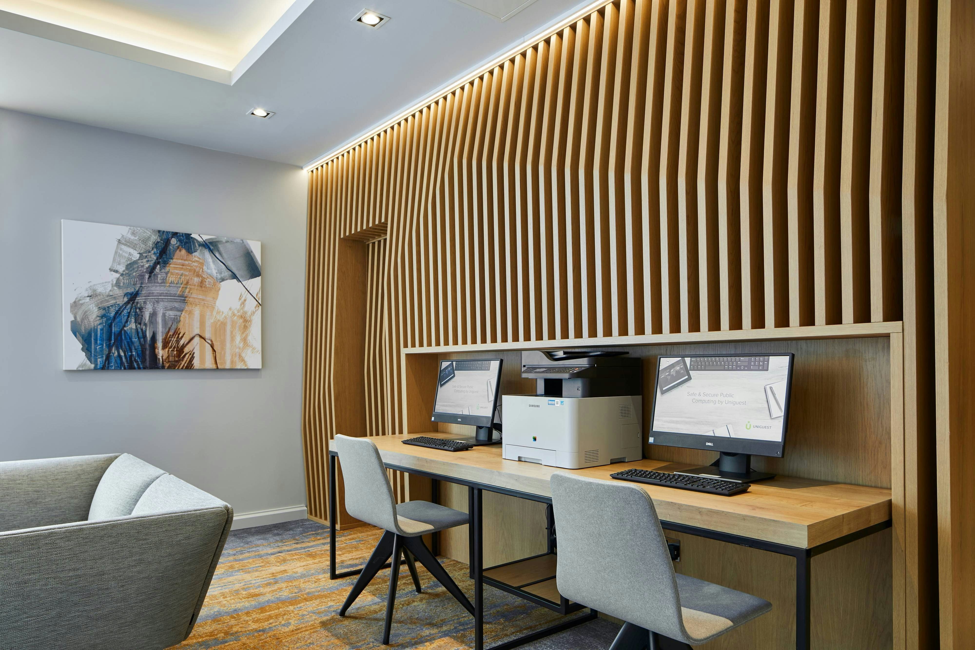 Courtyard by Marriott Oxford City Centre 40/44