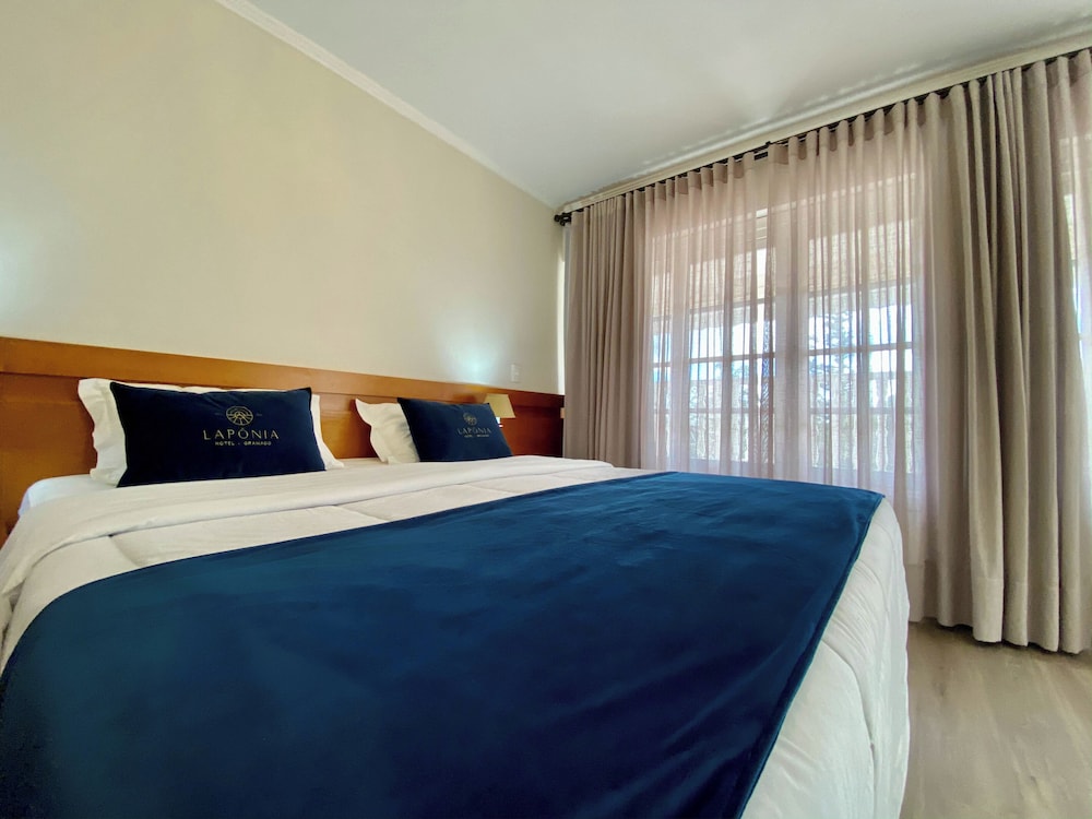 LUXURY, 1 SINGLE AND 2 DOUBLE BEDS, TERRACE