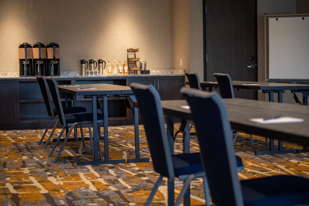 Hyatt Place Altoona/Des Moines 15/18