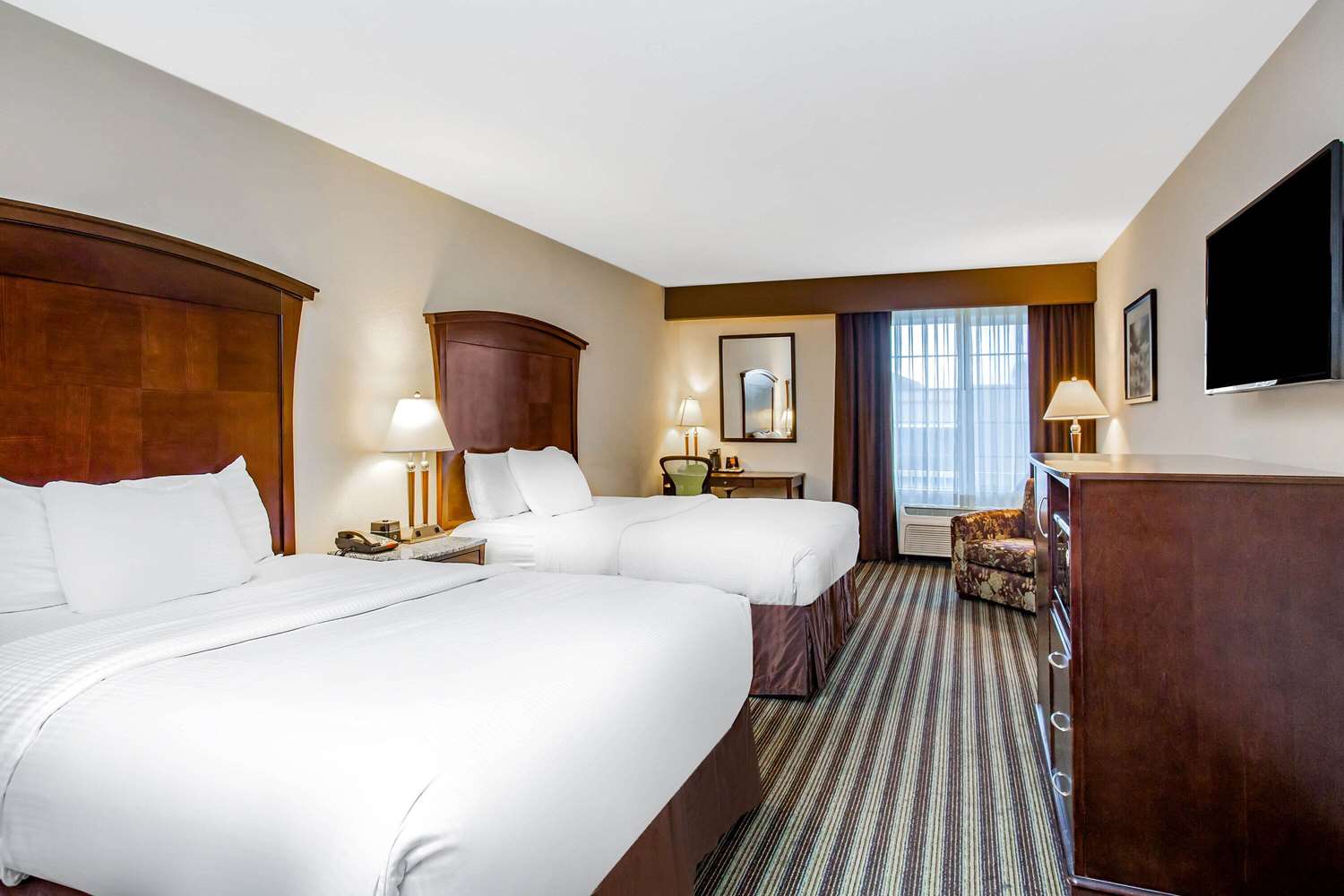 La Quinta Inn & Suites by Wyndham Fowler 18/61