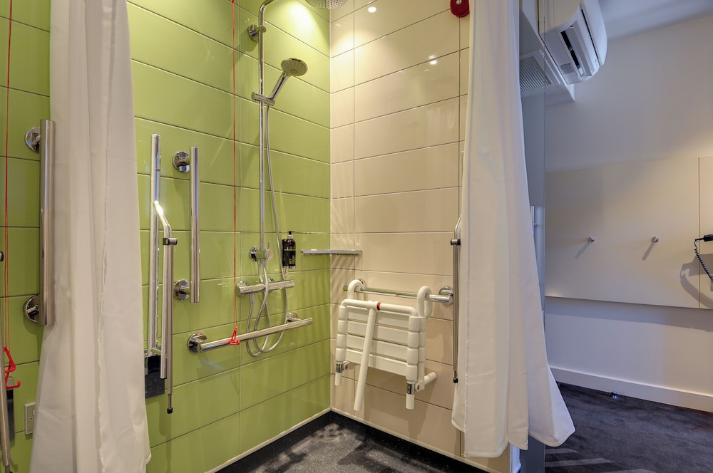 hub by Premier Inn London Shoreditch 29/30