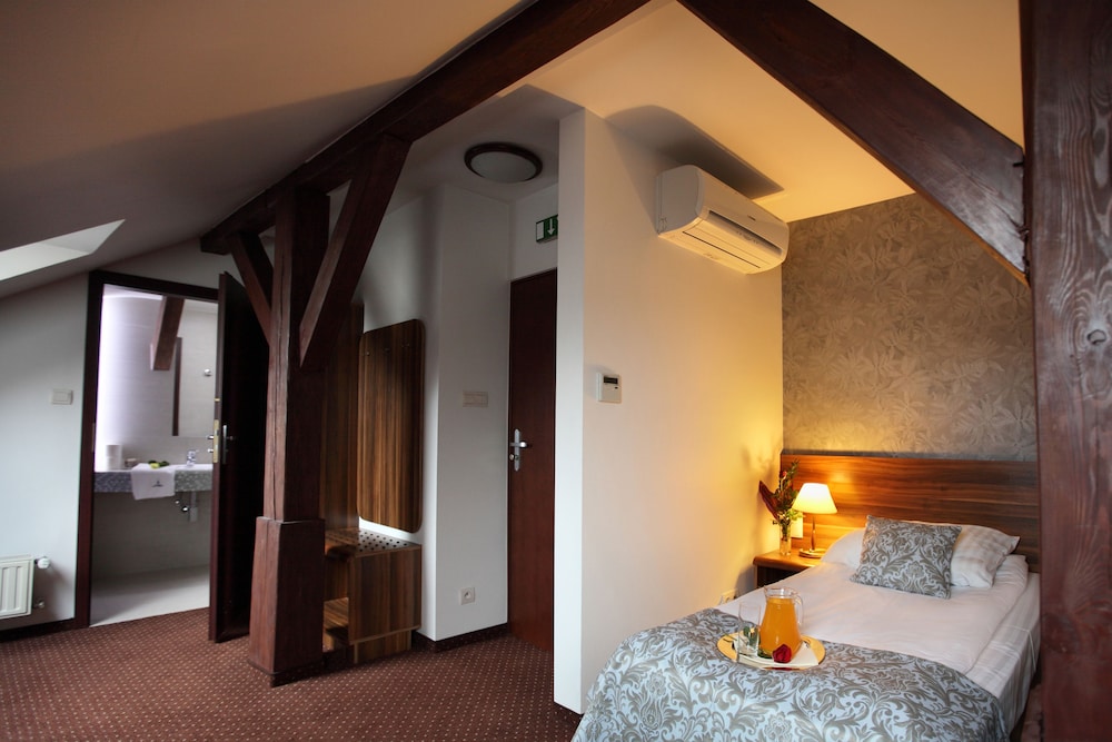 Wit Stwosz Hotel 8/50