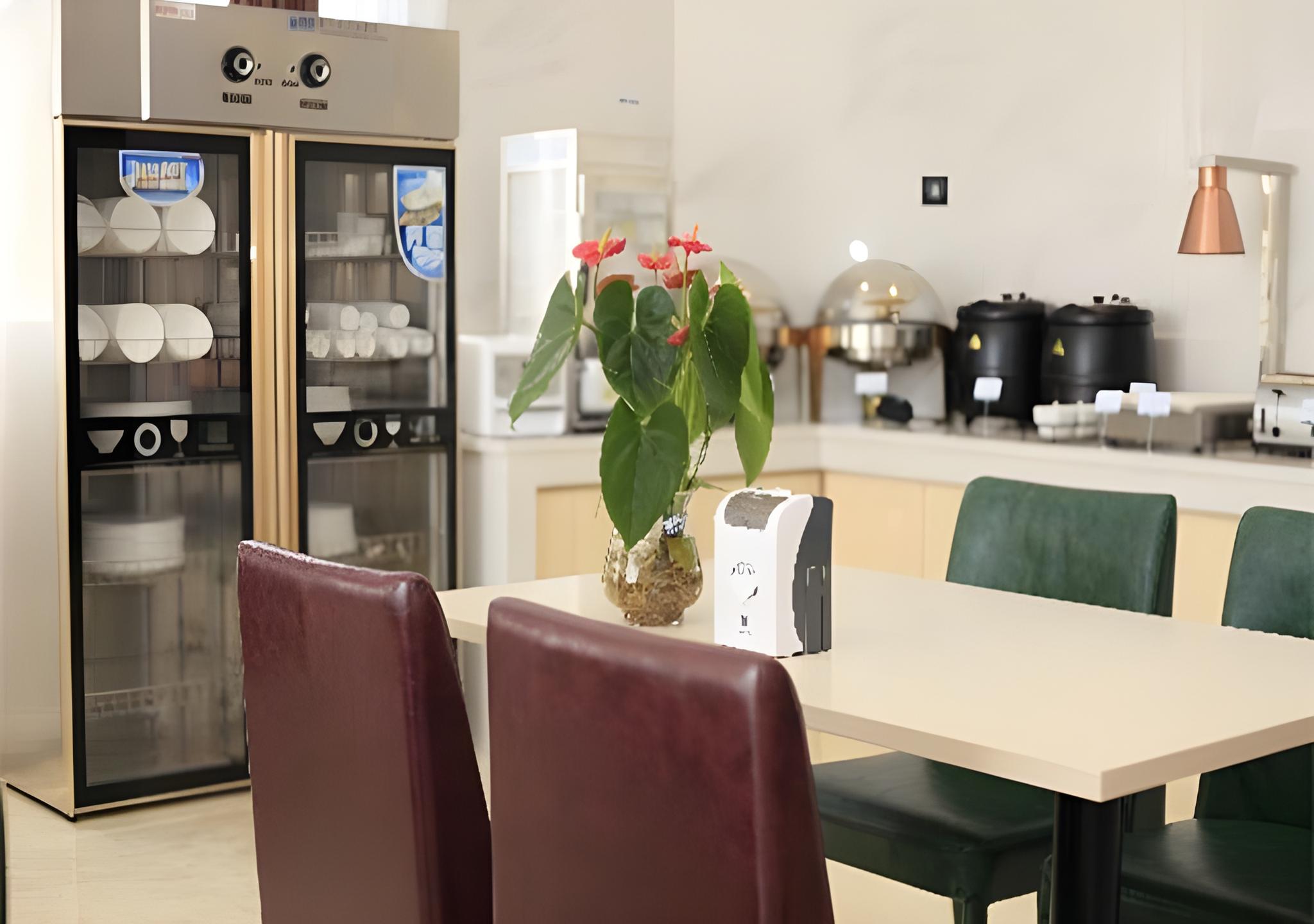 City Comfort Inn Foshan Gaoming Huaying Square Hotel 40/56