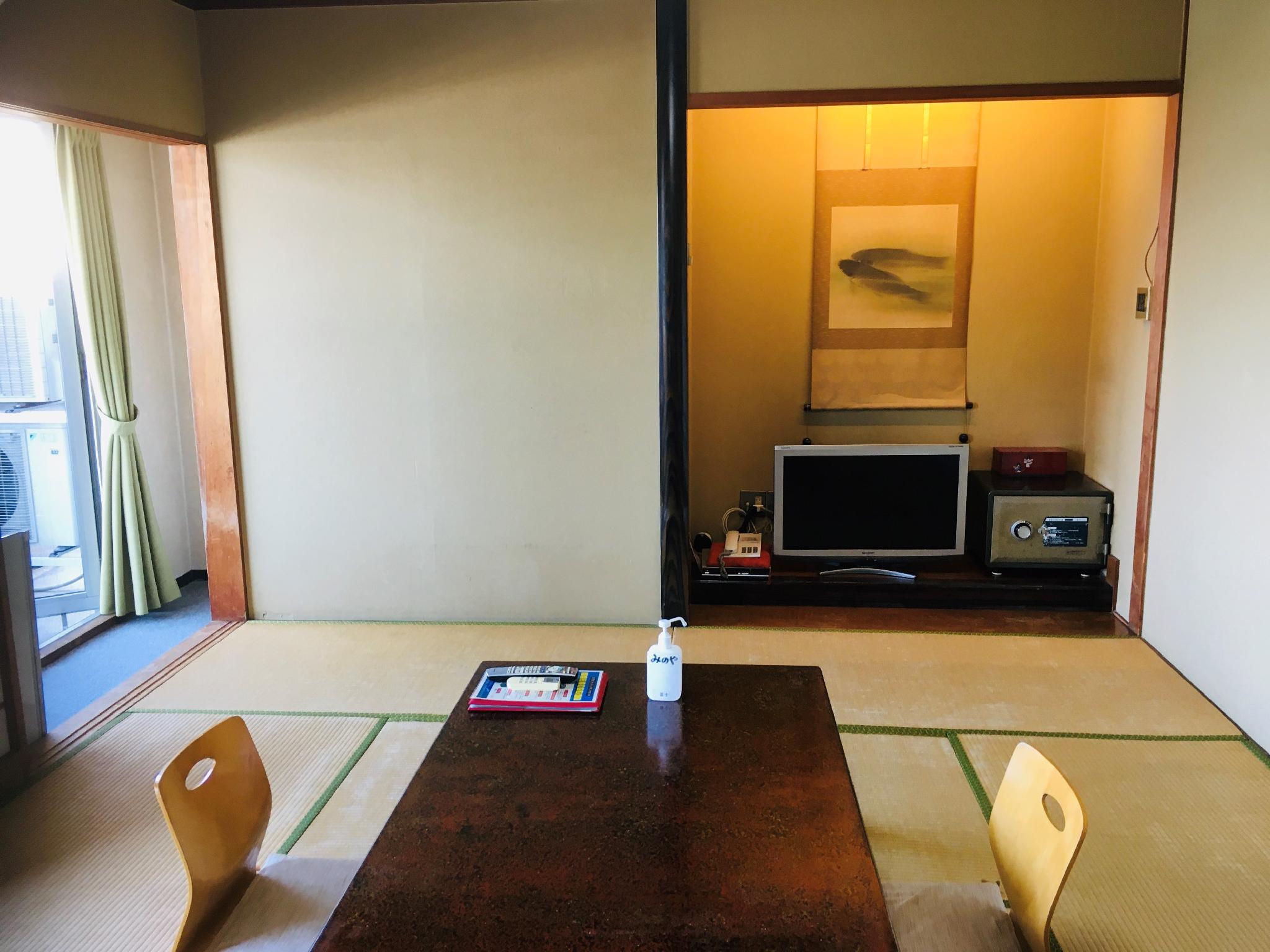 Japanese, Ocean View, Night View, Smoking Type Not Guaranteed