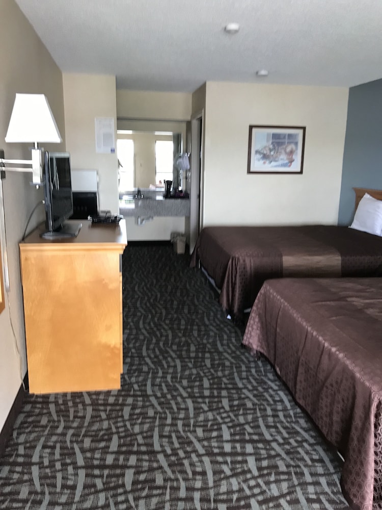 Carolina Inn Suites At Lake Norman 15/34