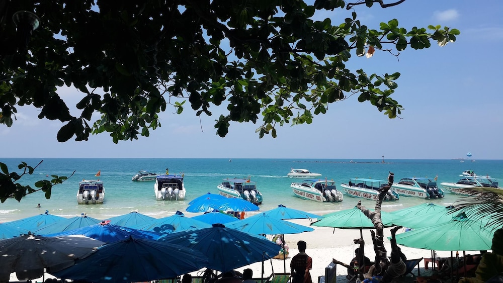 Sinsamut Koh Samed Hotel 44/48