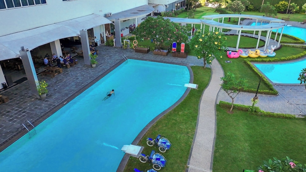 Aston Cirebon Hotel and Convention Center 47/50