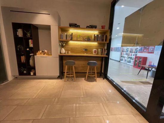 Home Inn (Fuzhou Gushan Walmart) 7/34
