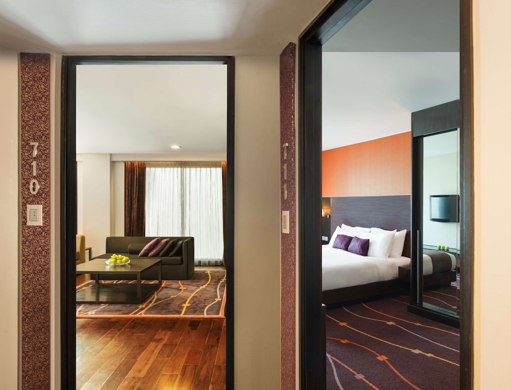 RADISSON SUITES BANGKOK SUKHUMVIT 31/73