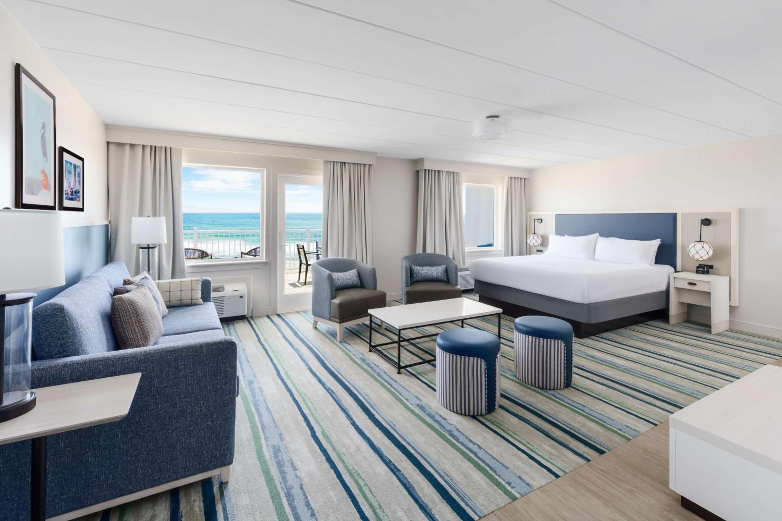 STUDIO, SUITE, KING BED, OCEAN FRONT, KITCHENETTE