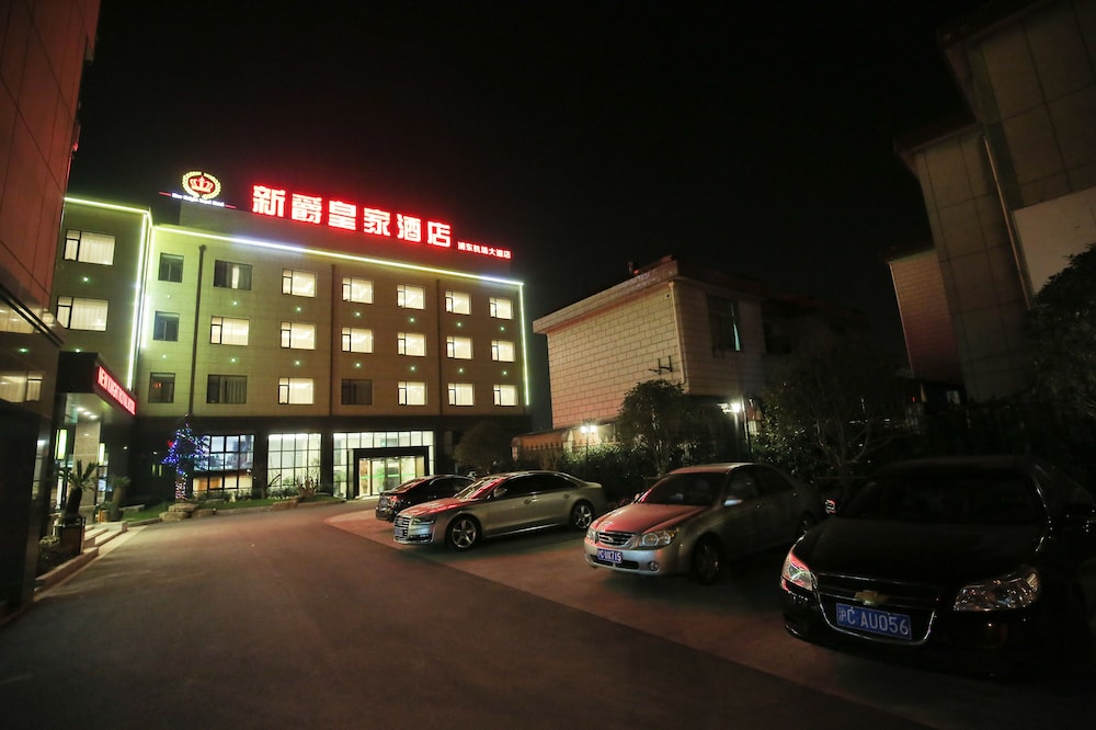 New Knight Royal Hotel Airport and International Resort 52/61