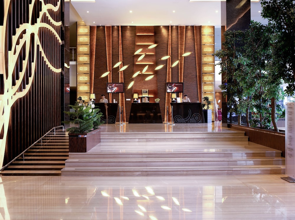 Lobby at FUGO Hotel Banjarmasin (ex Mercure Banjarmasin), BANJARMASIN