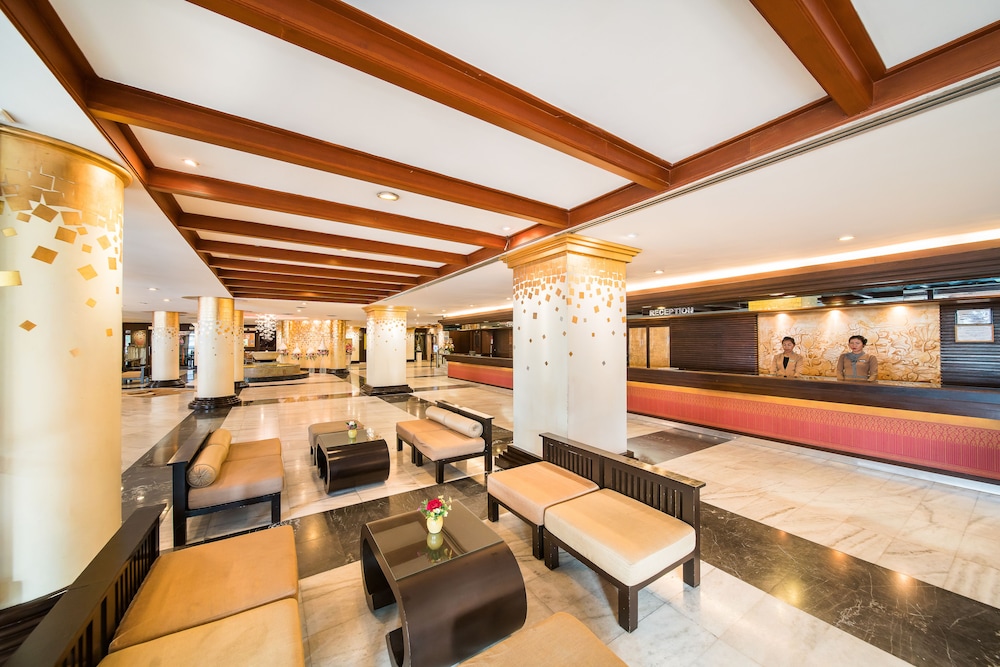 Mountain Beach Hotel 11/73