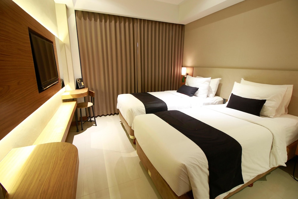 Yellow Star Ambarukmo Hotel 19/42