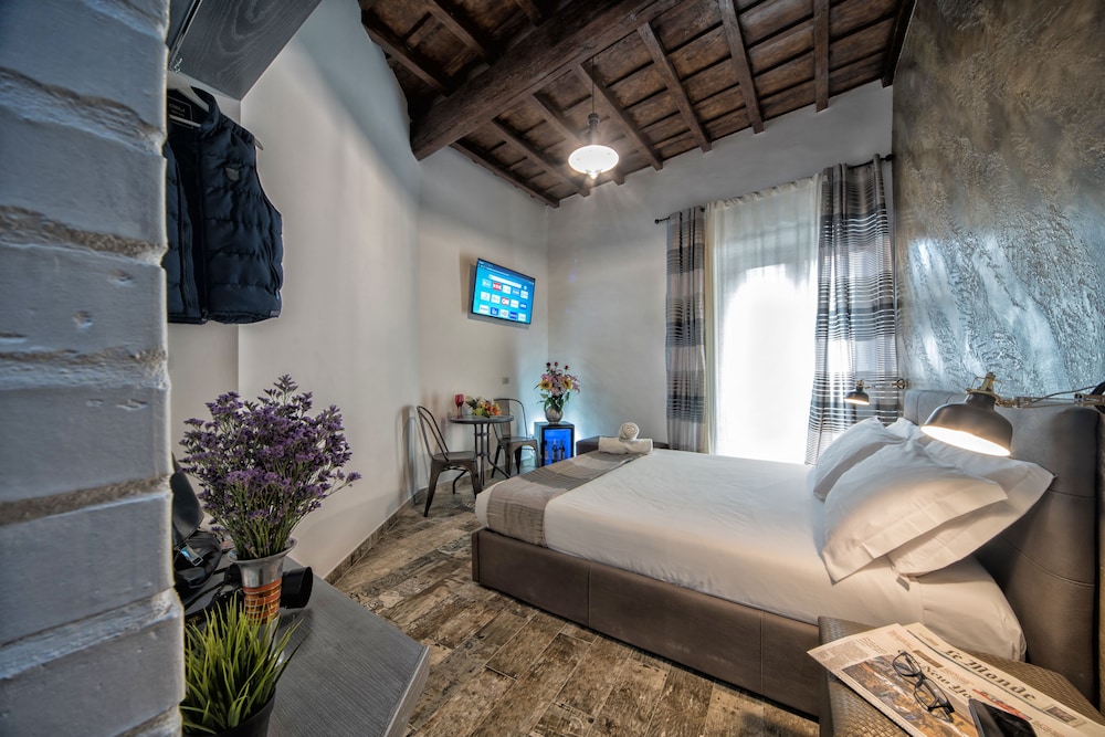 Navona Rooms with Jacuzzi 21/71