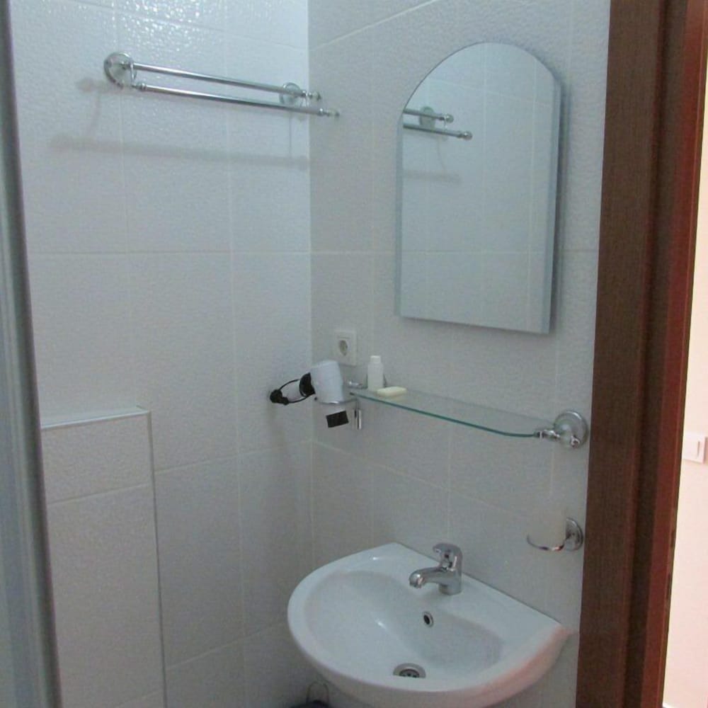Kadikoy Otel 44/48