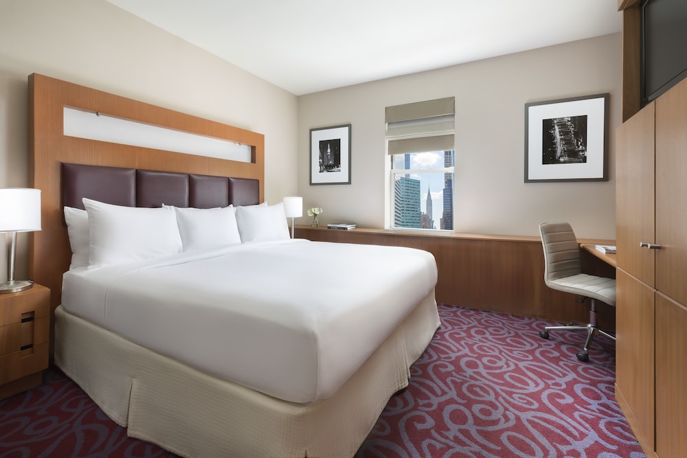 SUPERIOR, KING BED