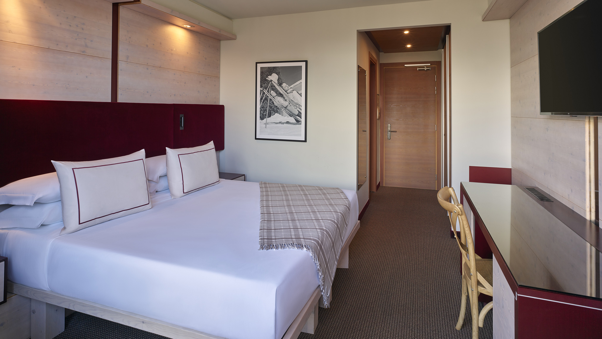 Superior, Double Bed, Montain View