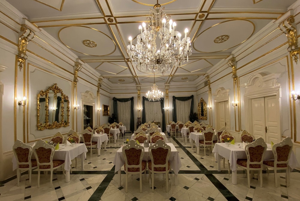 Pannonia Hotel 36/50