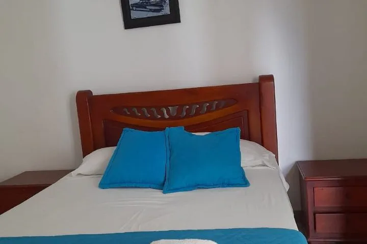 Hotel Isla Capri 8/17