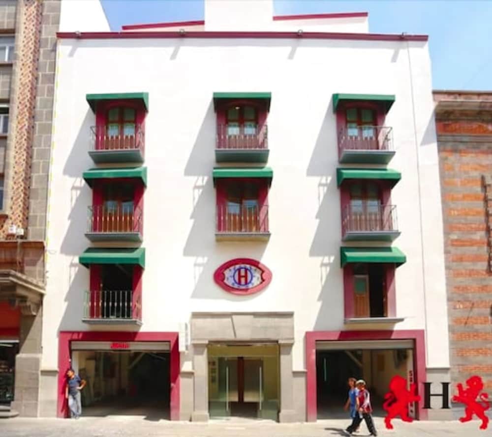 Hotel Leones 1/37