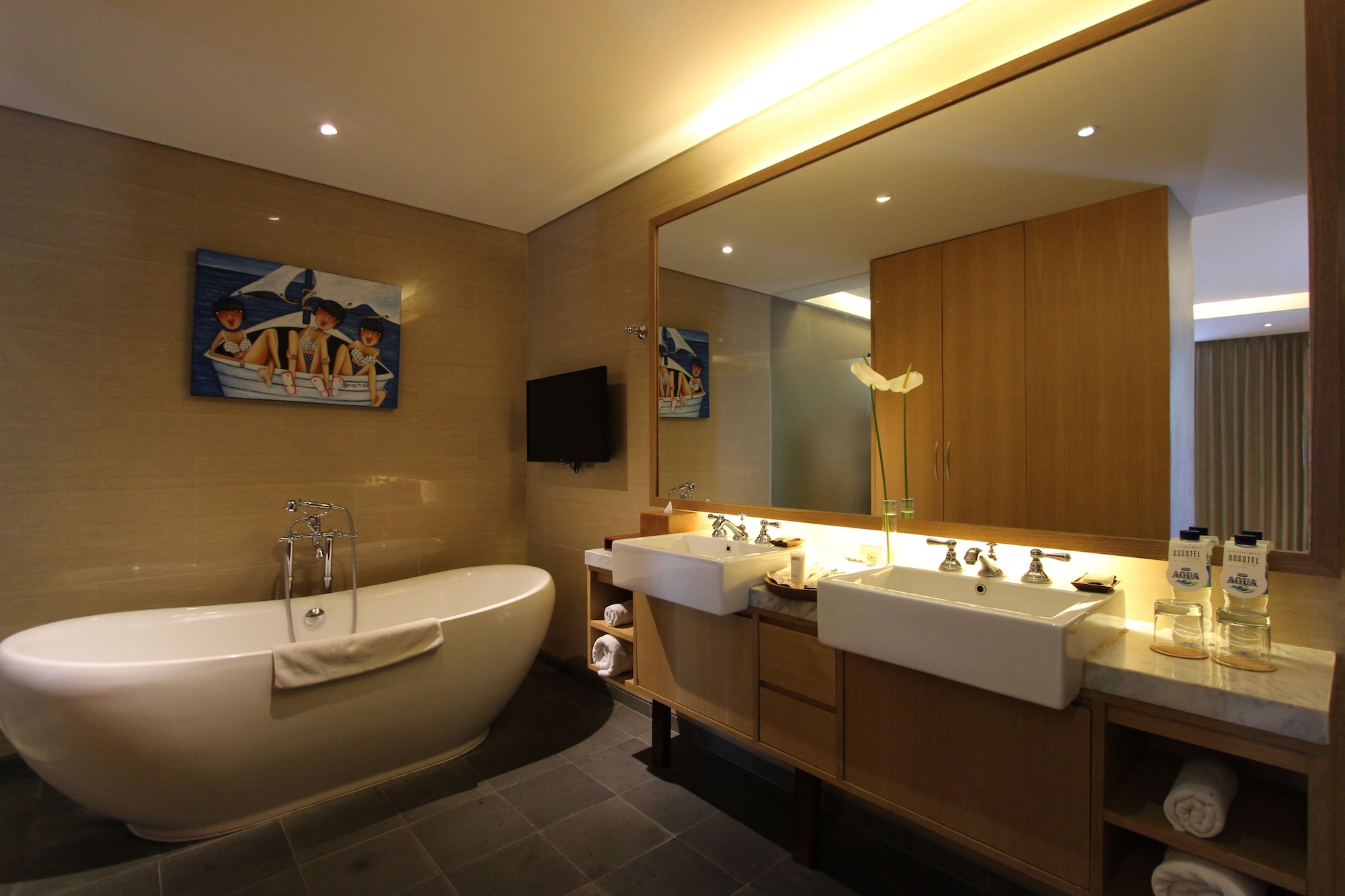 جناح بسرير كينج، Ossotel Legian Bali 4/5