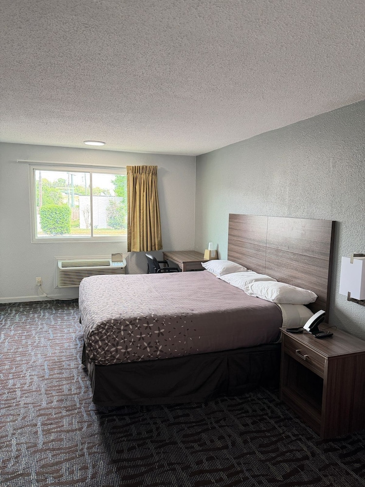 Regency Inn And Suites Nashville 5/13