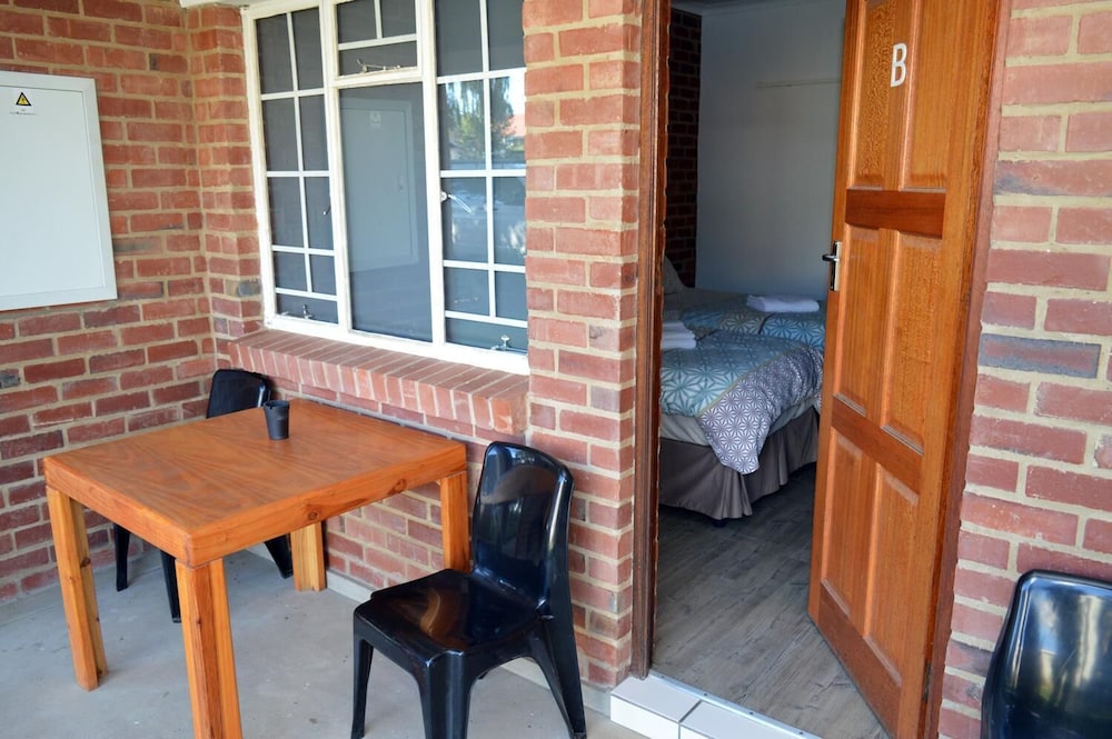 Village Lodge Harrismith 33/50