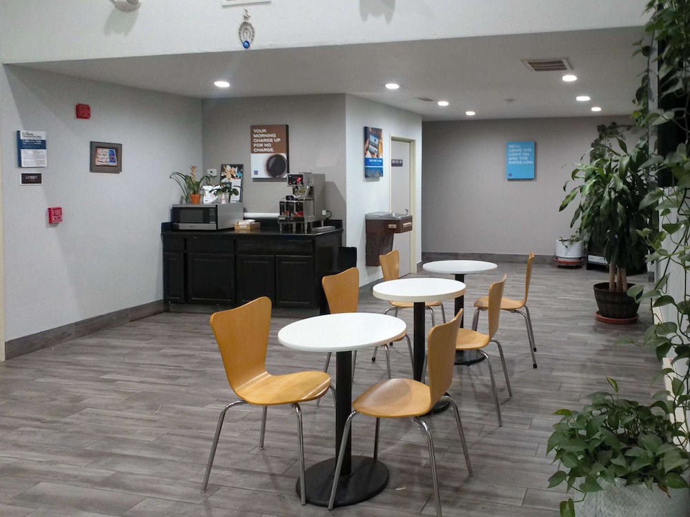 Motel6 Winslow, AZ 49/60